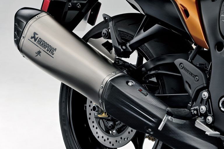 Suzuki Akrapovic